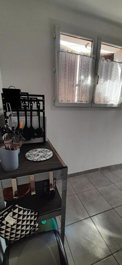 Jolie Maisonnette A Proximite De Toutes Commodites Saintes-Maries-de-la-Mer Exterior photo